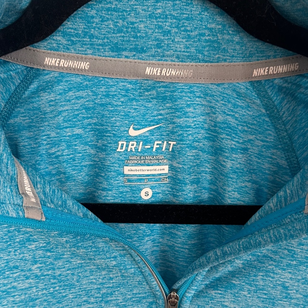 Nike Women's Teal Long Sleeve Performance Top - Picture 2 of 3